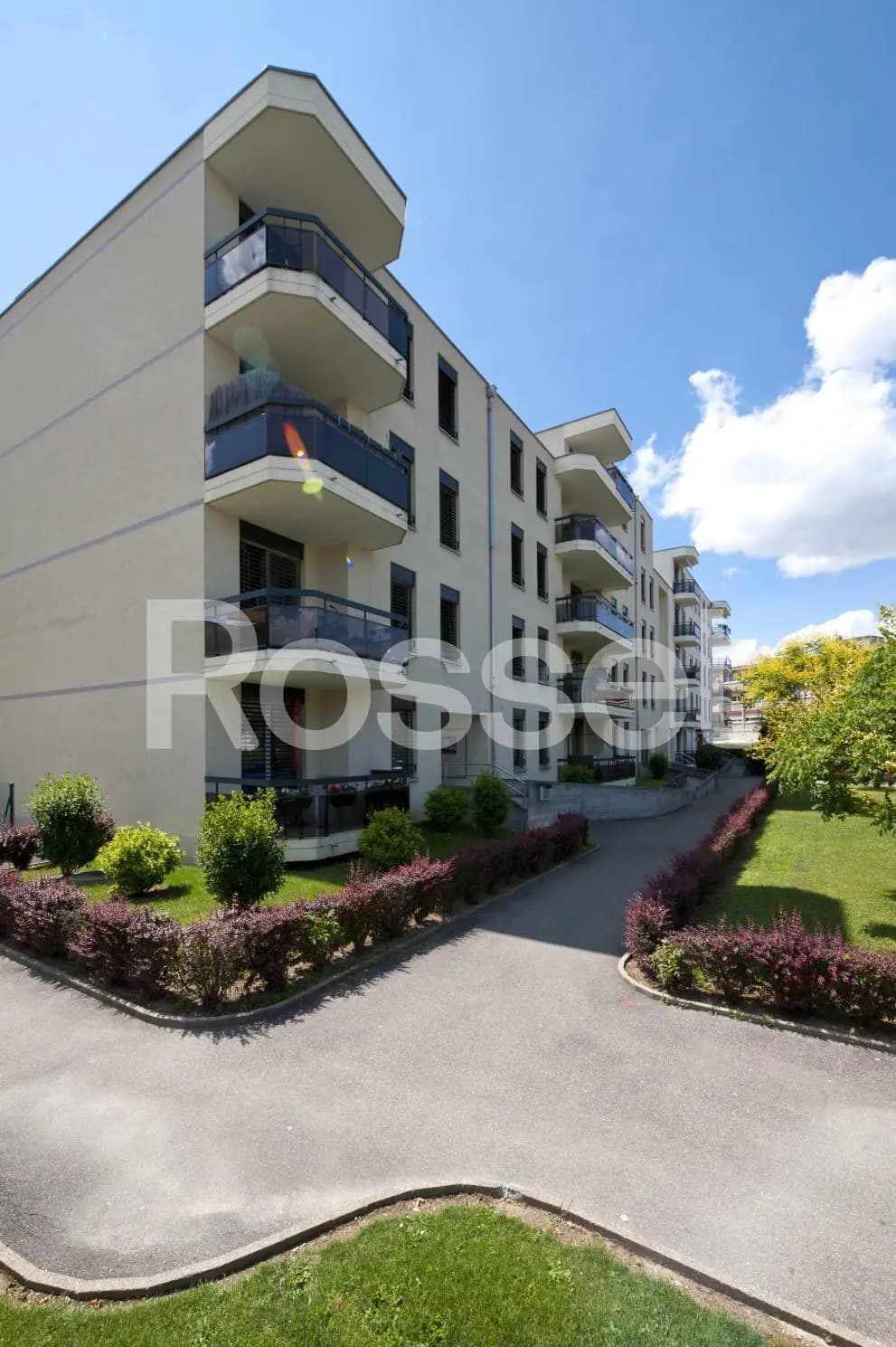 Onex, Genève-ville (rive gauche), Rue de Bandol 11