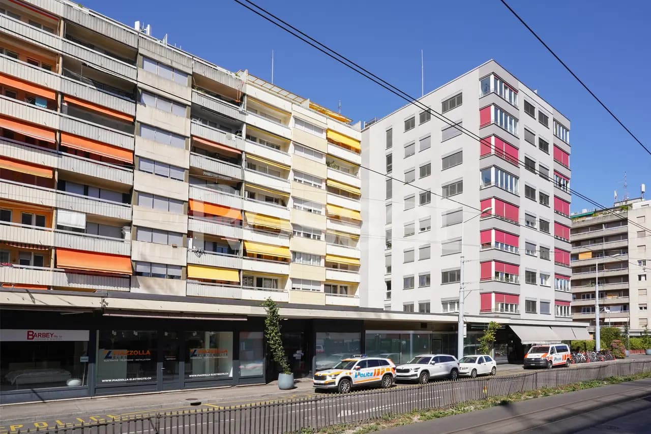 Genève, Genève centre, Chemin des Deux-Communes 8 - Image 1