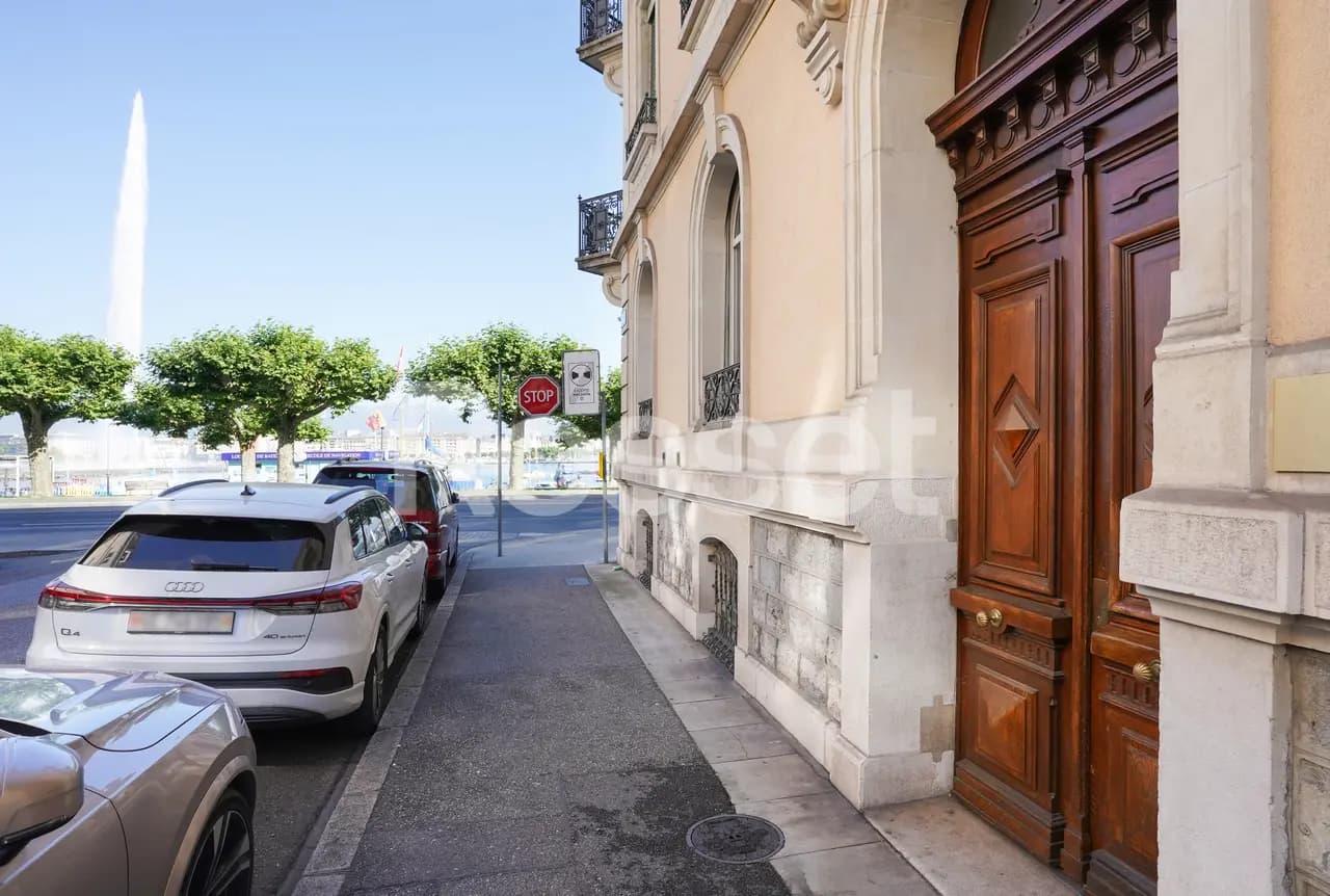 Genève, Eaux-Vives, Rue des Vollandes 1 - Image 1