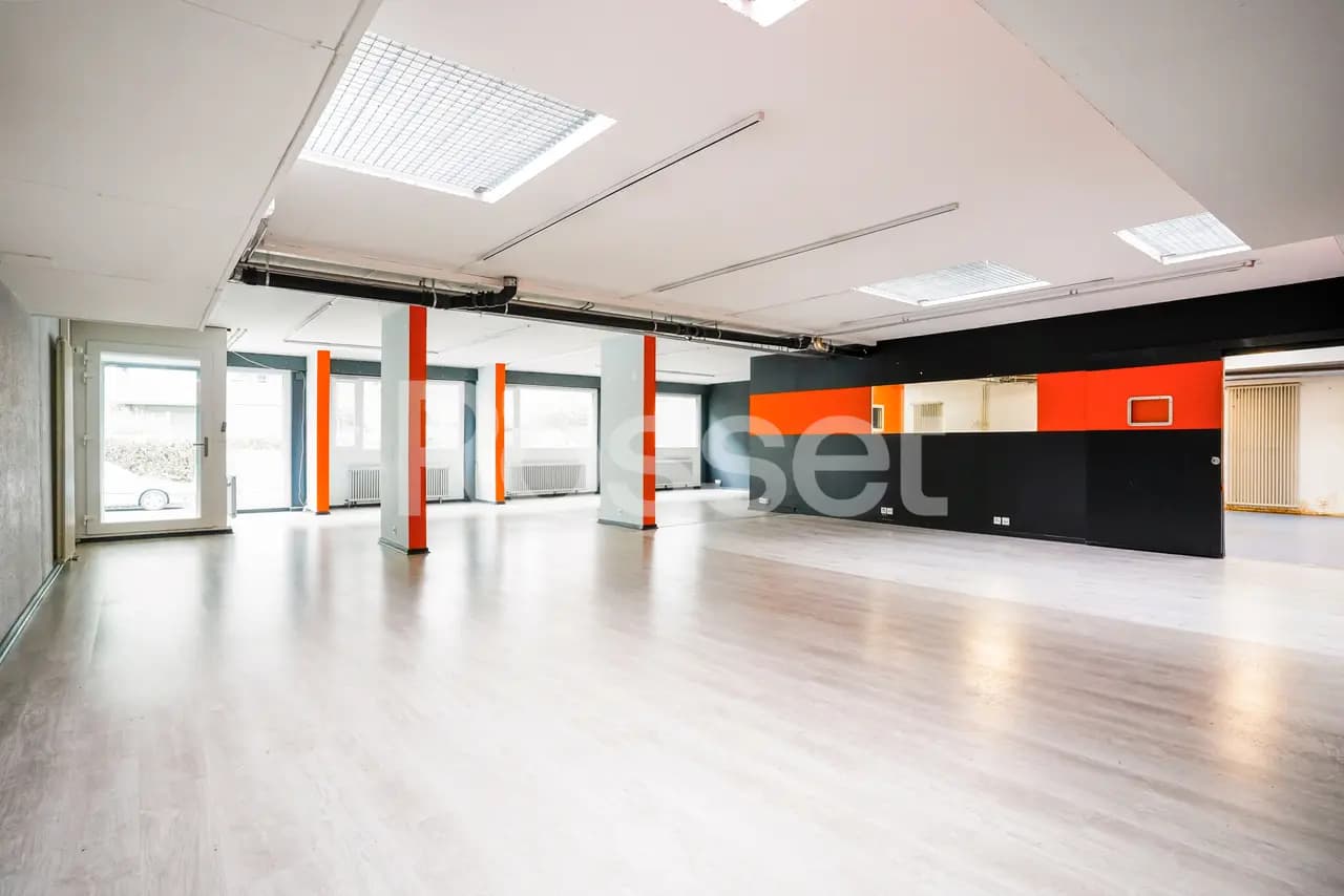 Genève, Charmilles, Avenue De-Luserna 46 - Image 2