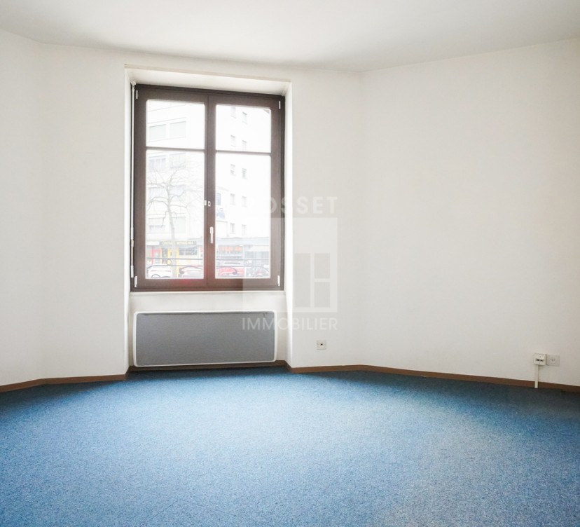 Bureaux d\'env. 25 m2 au rez-de-chausséeOffices of approx. 25 m2 on first floor