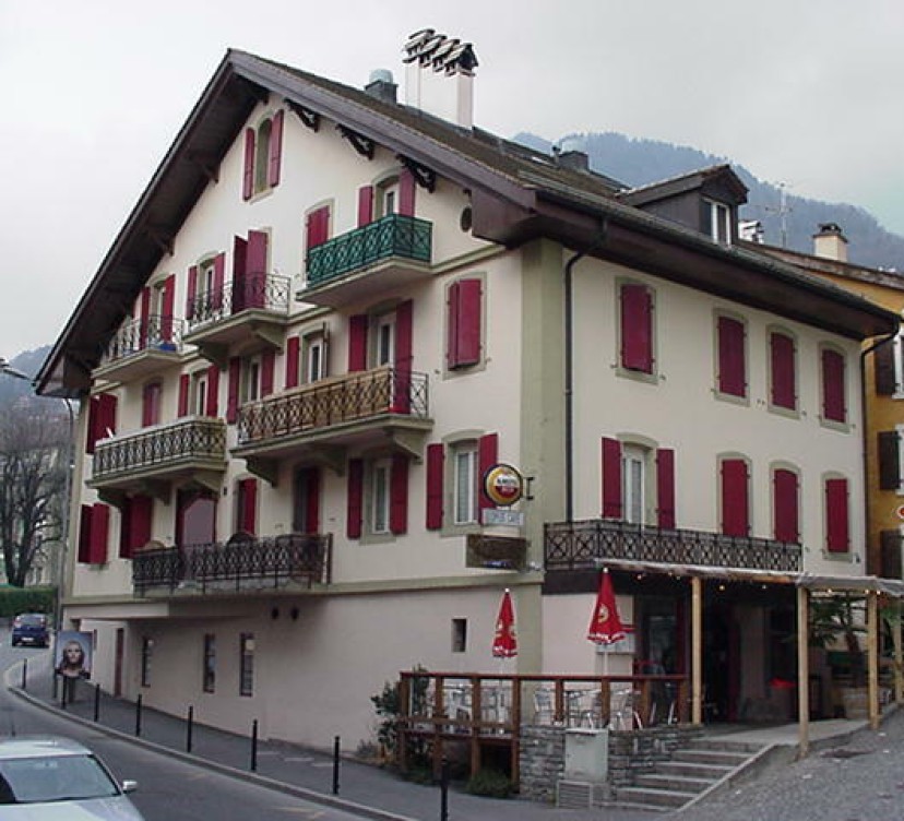 Café-restaurant proche de la gare de Montreux