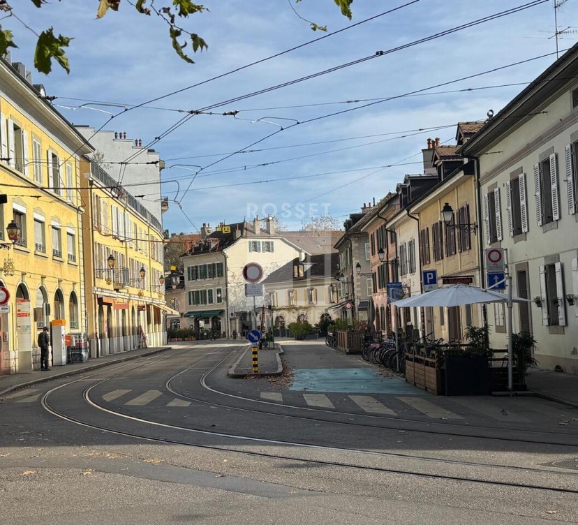 Belle arcade d\'env. 80 m2Beautiful arcade of approx. 80 m2