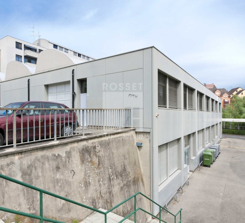 Bureaux d\'env. 273 m² au rez-de-chausséeOffices of approx. 273 m² on first floor