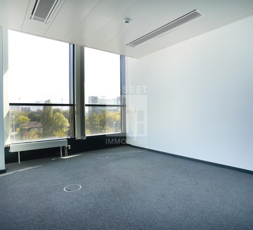 Bureaux d\'env. 214 au 2ème étageOffices of approx. 214 on 2nd floor