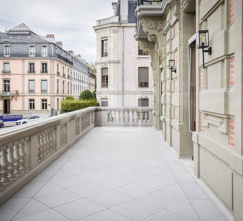 EXCEPTIONNEL ! 5 PIÈCES MAGNIFIQUEMENT RÉNOVÉ AVEC TERRASSE