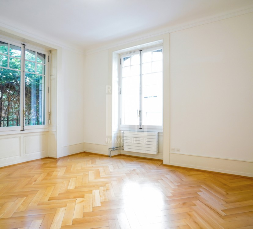 Appartement 8 pièces rezSPLENDIDE APPARTEMENT DE 8 PIECES AVEC JARDIN8-room ground-floor apartmentSPLENDID 8-ROOM APARTMENT WITH GARDEN CL