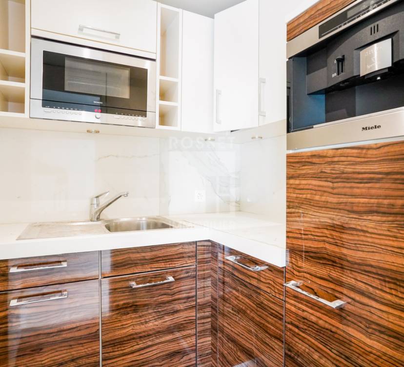 Bureaux d\'env. 212 au 3 ème étageOffices of approx. 212 on 3rd floor