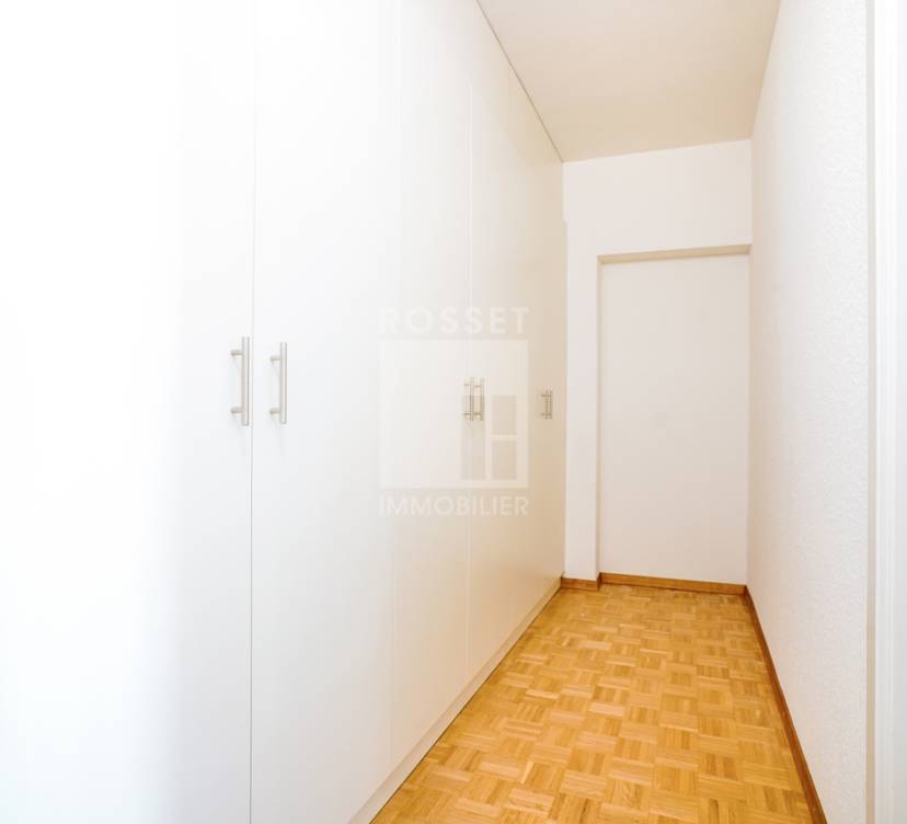 Bureaux d\'env. 212 au 3 ème étageOffices of approx. 212 on 3rd floor