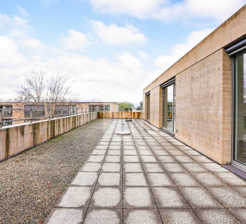 Bureuax d\'environ 128 m² au 2ème étageBureuax approx. 128 m² on 2nd floor