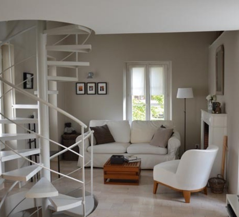 CHARMANTE MAISONNETTE DE VILLAGE AVEC JARDIN