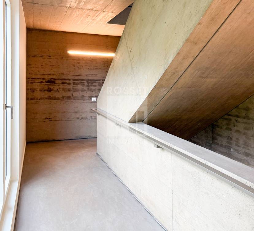 Bureuax d\'environ 128 m² au 2ème étageBureuax approx. 128 m² on 2nd floor