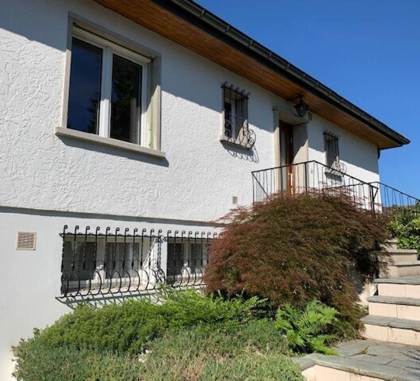 Jolie villa mitoyenne à Vessy