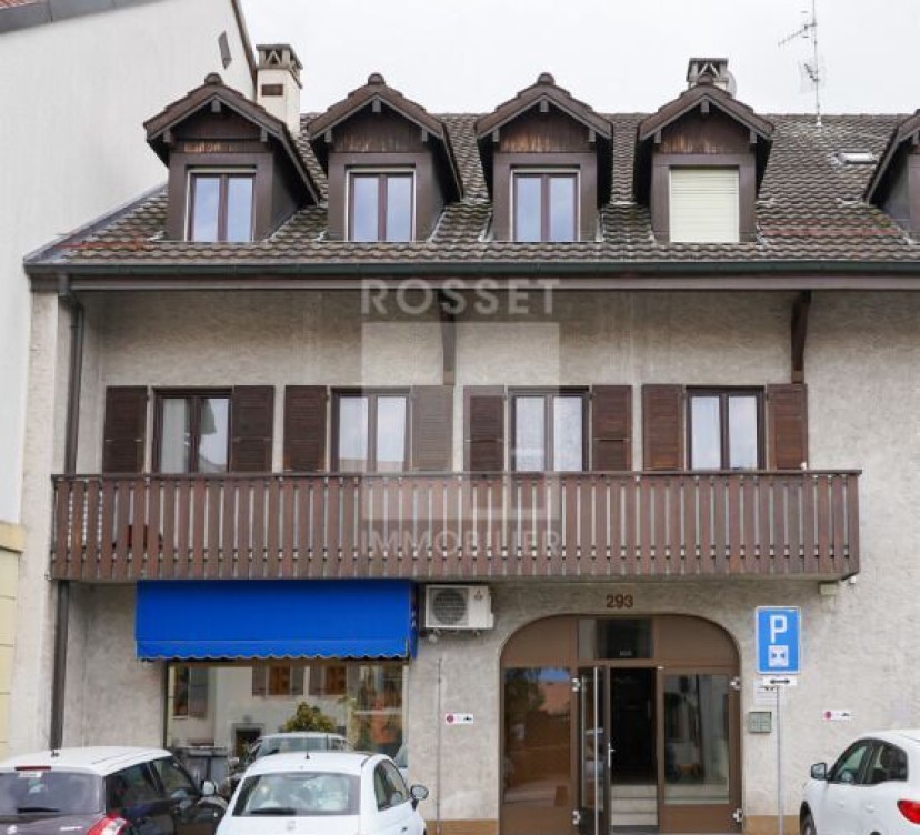 Arcade d\'env. 74m²au rez-de-chausséeArcade of approx. 74m² on ground floor