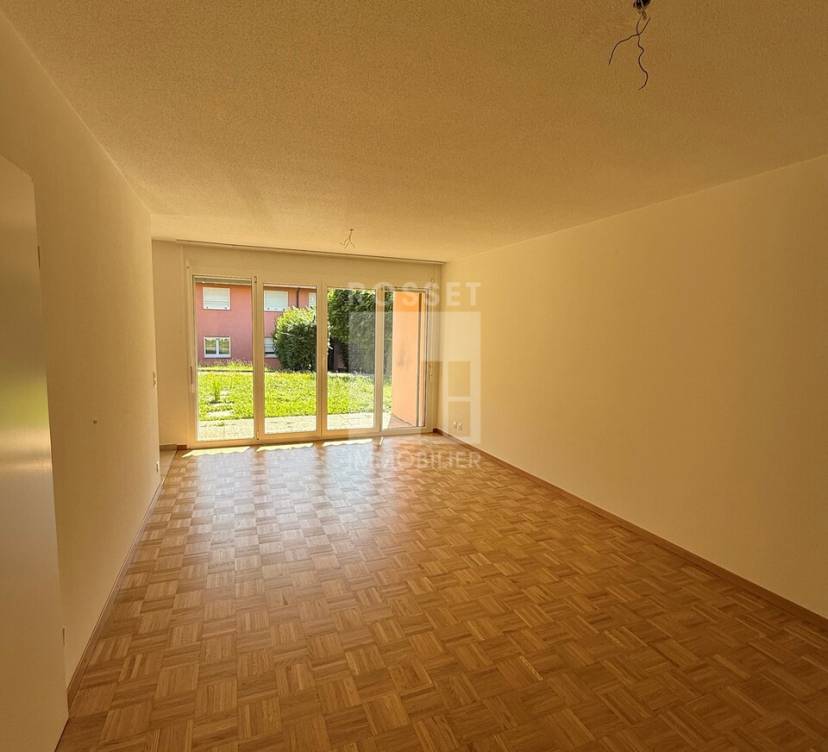 Appartement de 2 pièces au rez