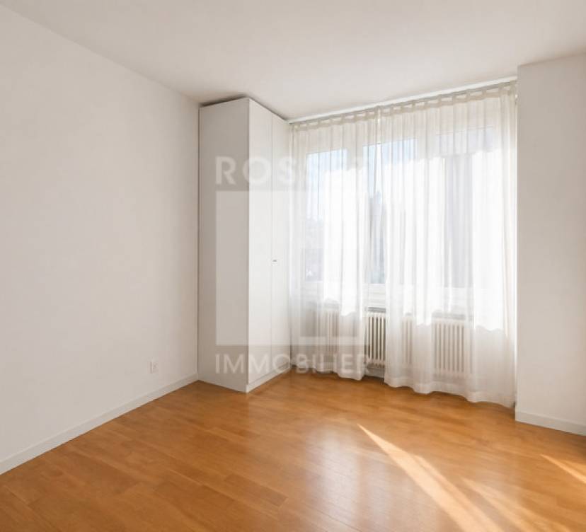 Appartement 5.5 pièces 5.5 pièces au 5ème étage5.5-room apartment 5.5-room apartment on 5th floor