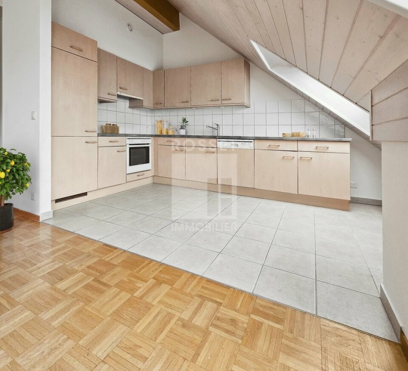 Appartement attique 3.5 pièces au 2ème étage