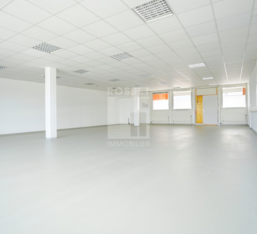 Locaux artisanaux d\'env. 204 m2 au 5ème étageCraft premises of approx. 204 m2 on the 5th floor