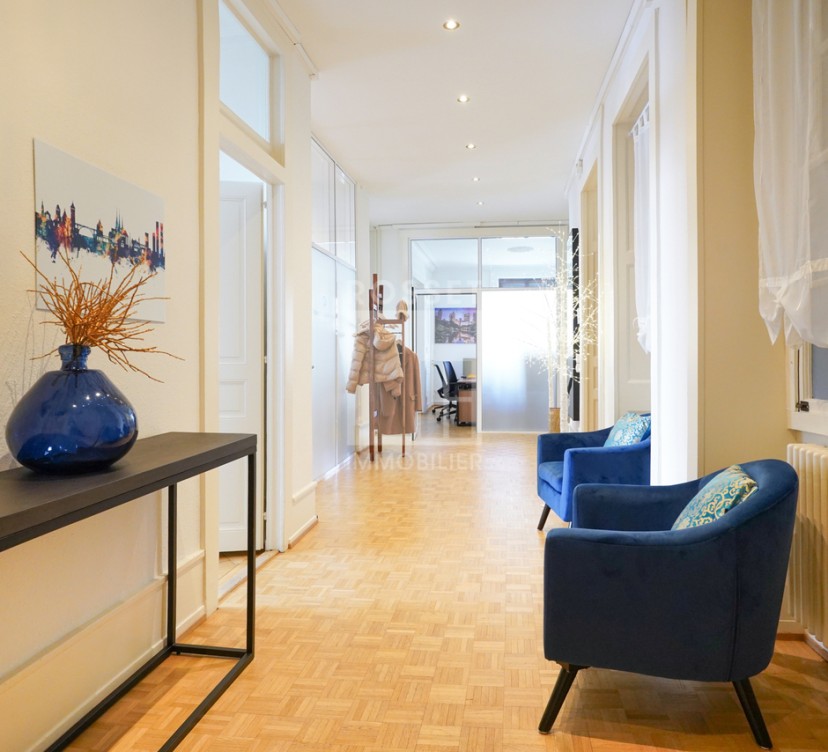 Bureaux d\'env. 159 m² au 1er étageOffices of approx. 159 m² on 1st floor