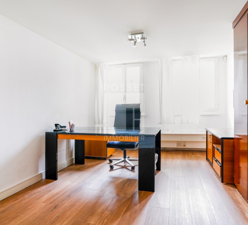 Bureaux d\'env. 316 m² Duplex en attiqueOffice space of approx. 316 m² Duplex penthouse