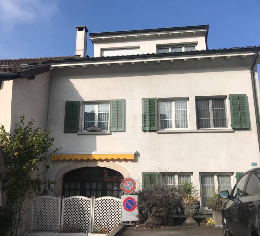 Appartement de 2 pièces au 2ème et dernier étage d\'un petit immeuble
