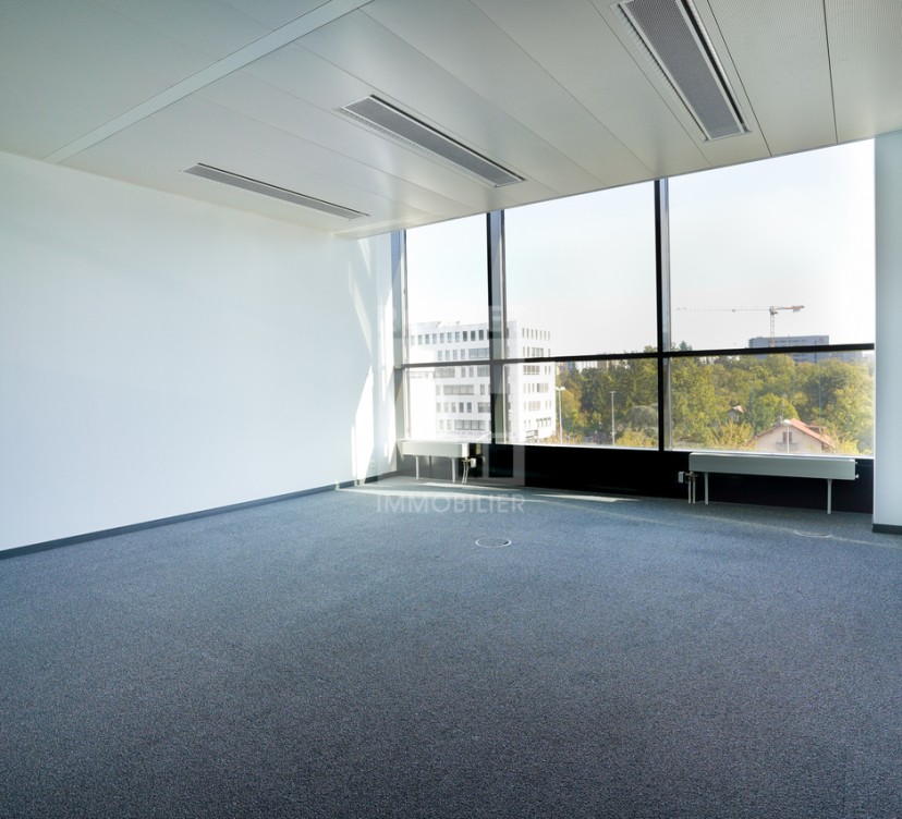 Bureaux d\'env. 214 au 2ème étageOffices of approx. 214 on 2nd floor