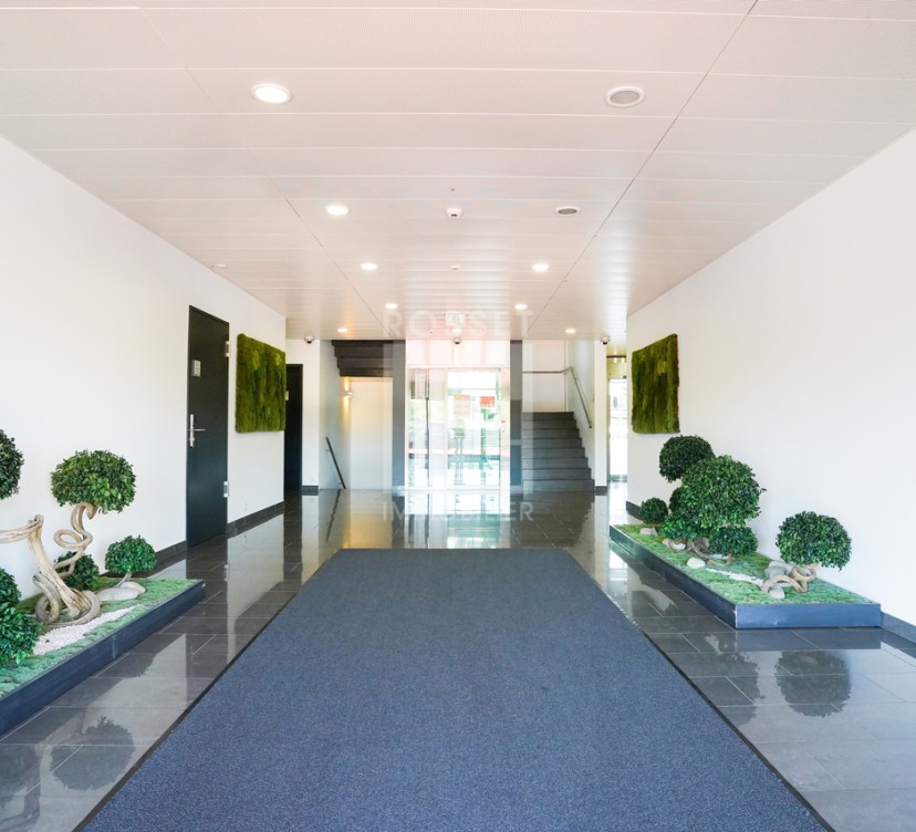 Bureaux d\'env. 214 au 2ème étageOffices of approx. 214 on 2nd floor