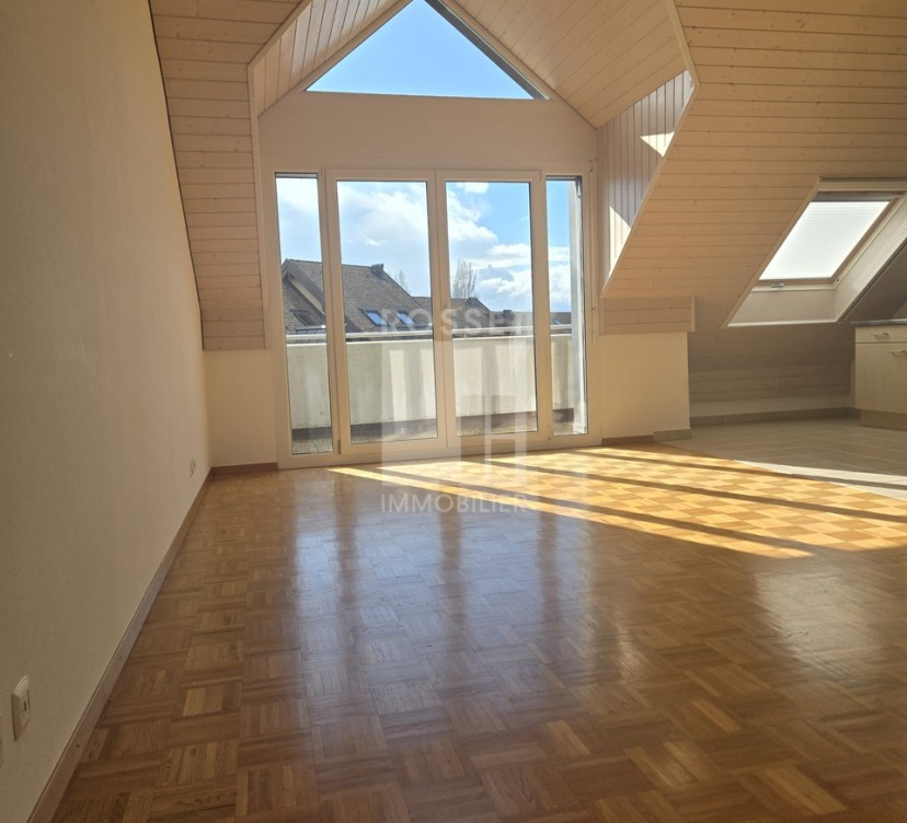 Appartement en attique 4 pièces au 2ème étage