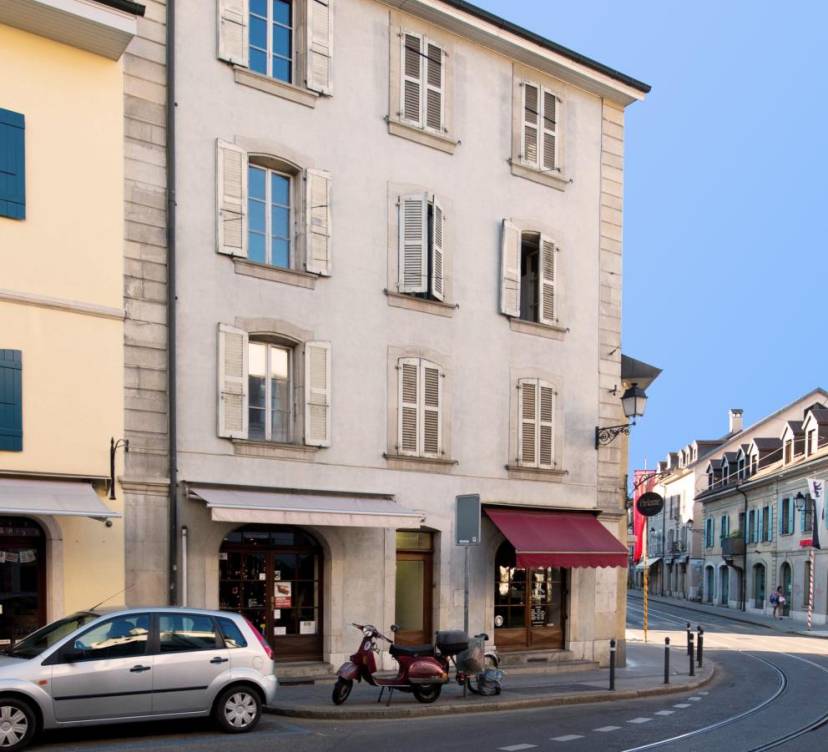 Appartement traversant de 2 pièces au 2ème étage 