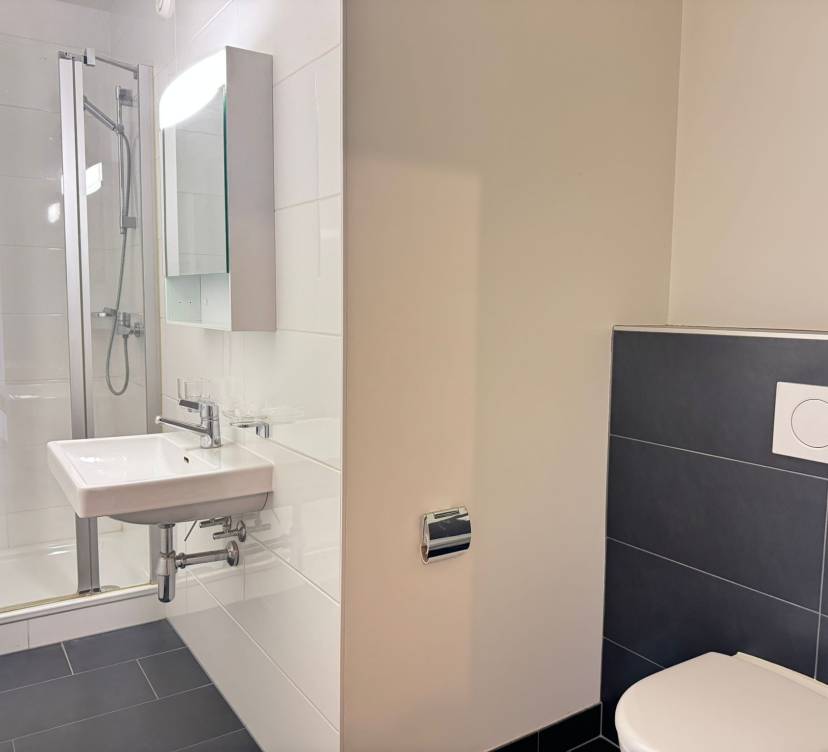 Appartement de 6 pièces au 3ème étage d\'env. 116m2
