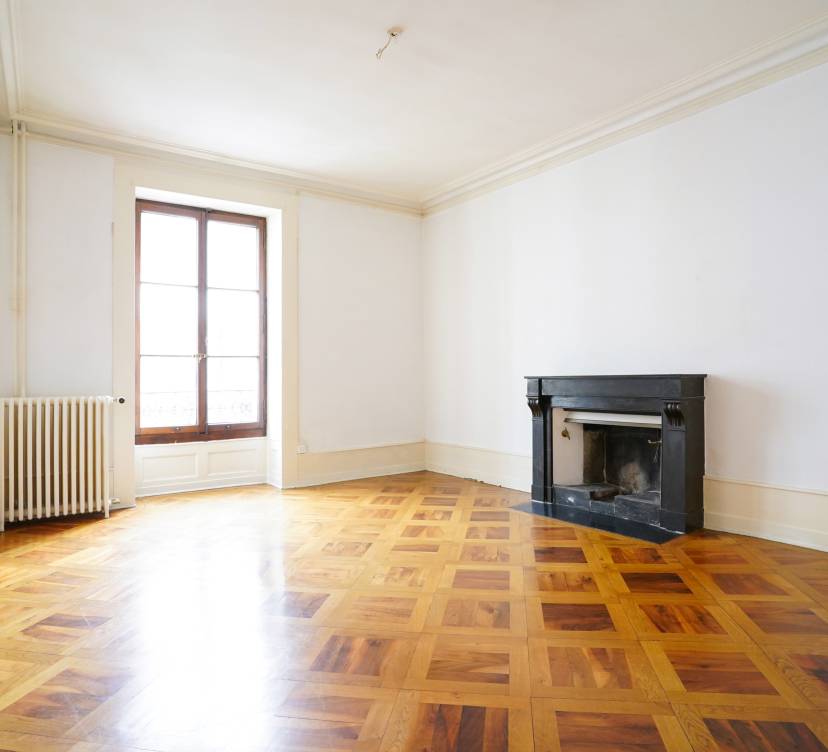 Appartement 5 pièces au 1er étage