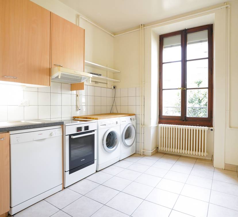 Appartement 5 pièces au 1er étage