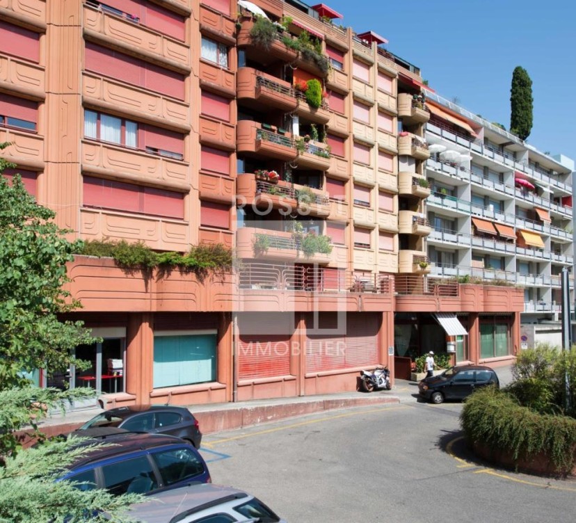 Appartement de 5 pièces au 6ème étage d\'env. 107m2