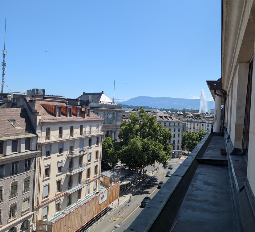 Joli deux pièces de 43 m2 à louer Centre Ville, rive droite. 