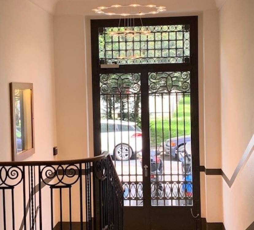 Appartement de 4 pièces au 3ème étage.- 