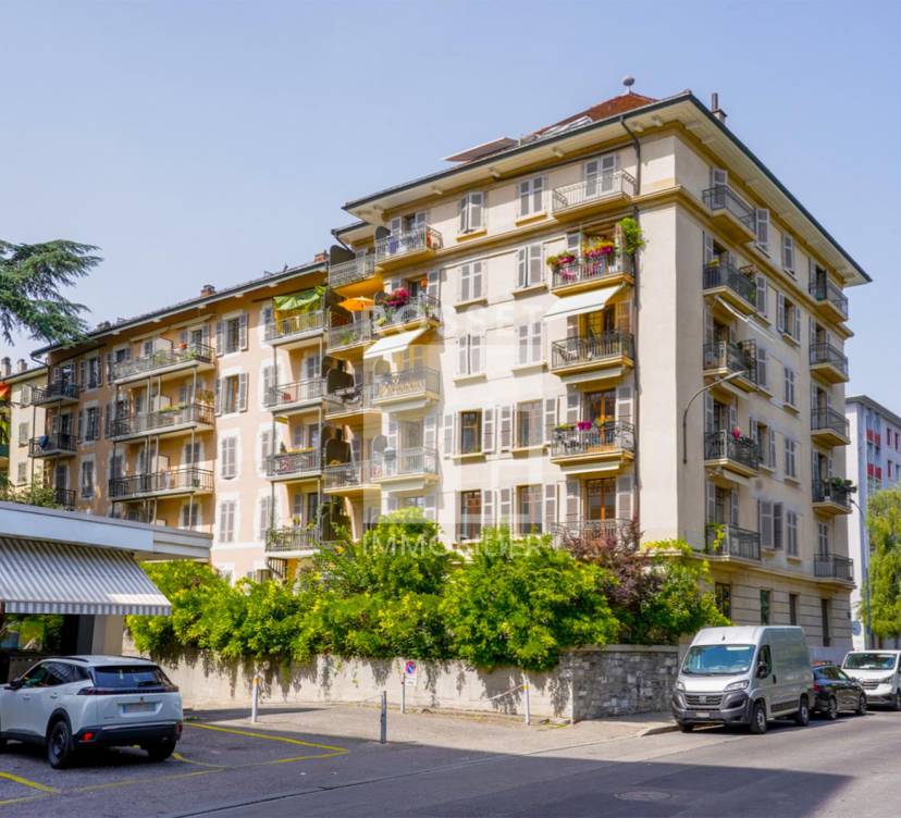 Appartement de 4 pièces traversant au 5ème étage