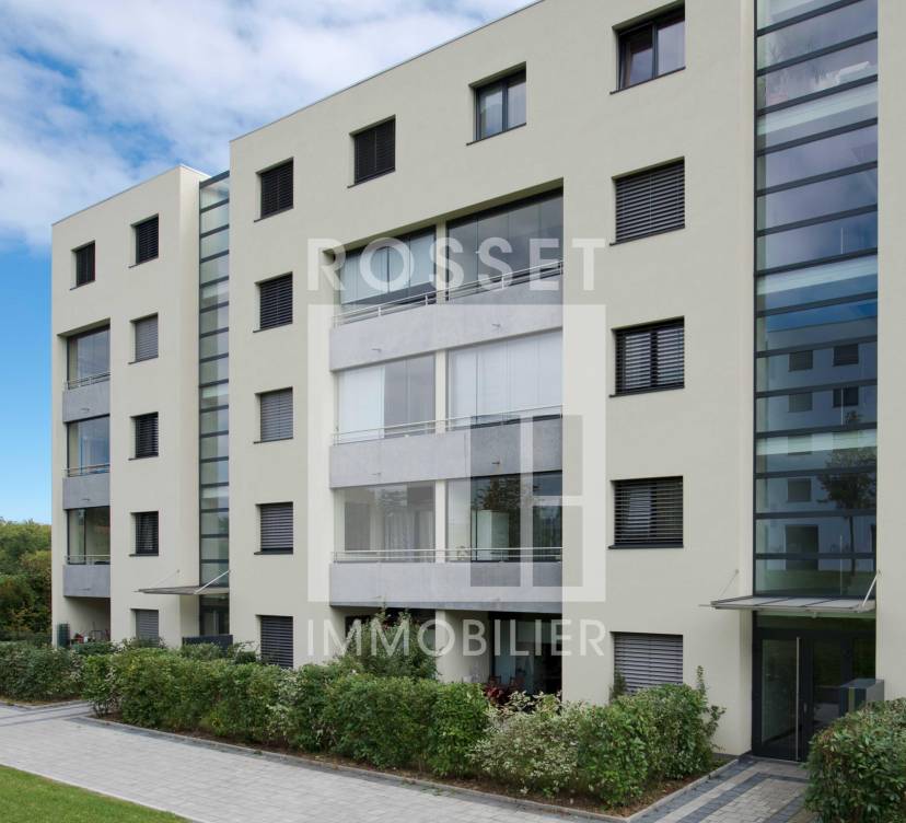 PLACE DE PARKING A LOUER EN SOUS-SOL