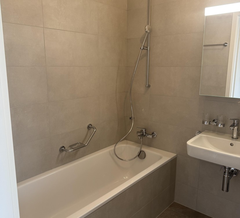 Appartement neuf de 5 pièces en surélévation au 7ème étage 