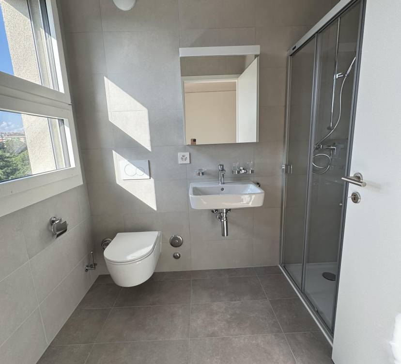 Appartement neuf de 5 pièces en surélévation au 7ème étage 