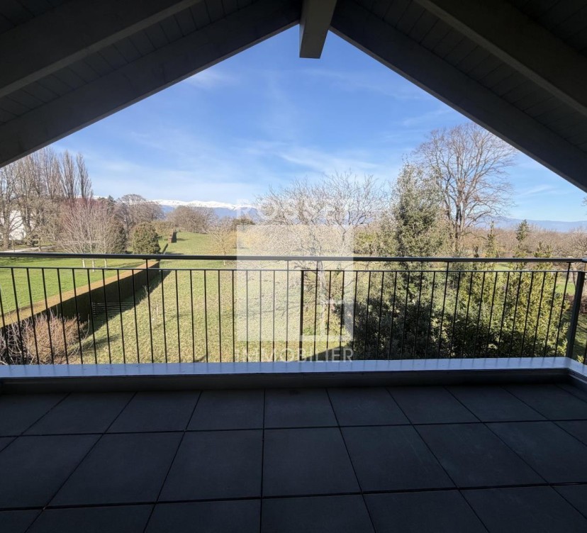 Magnifique appartement mansardé de 3 pièces au 2ème étage 