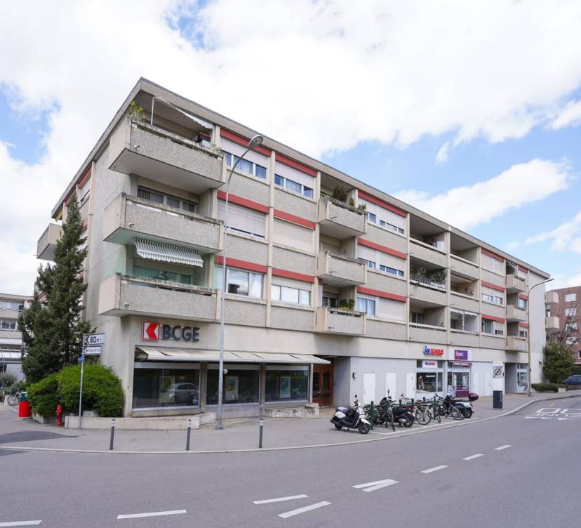 Appartement de 5 pièces au 3ème étage avec balcon