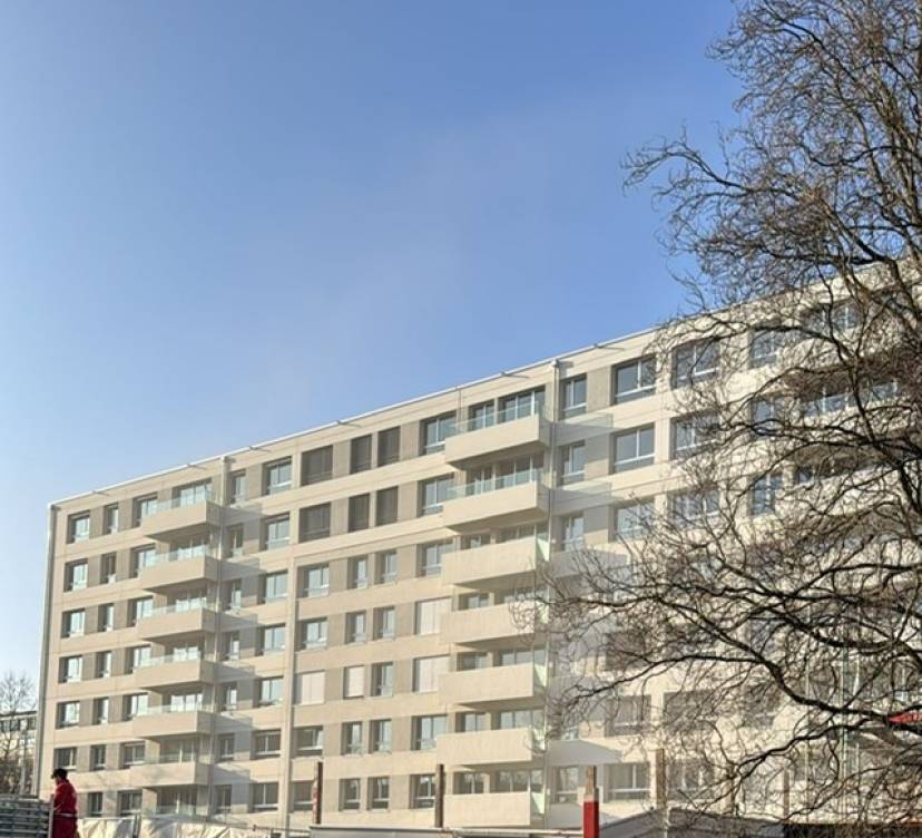 Appartement de 6 pièces au rez-de-chaussée avec balcon