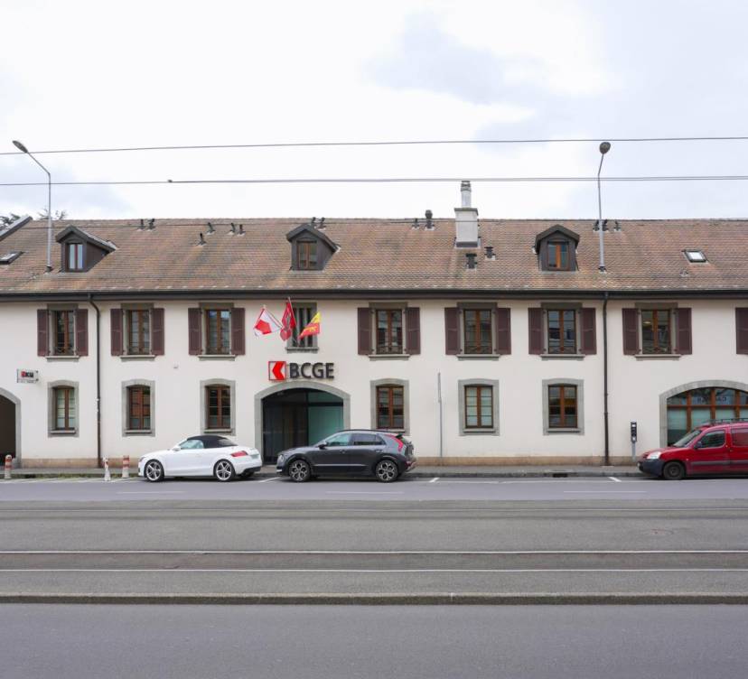 Grand appartement de 6 pièces au 2ème étage