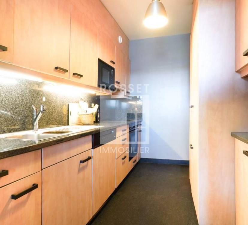 Appartement de 3.5 pièces au 7ème étage avec ascenseur