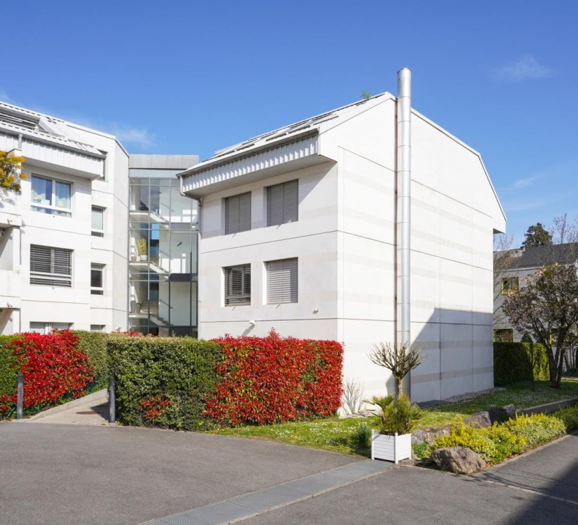 Appartement de 5 pièces en rez de jardin avec sous-sol aménagé
