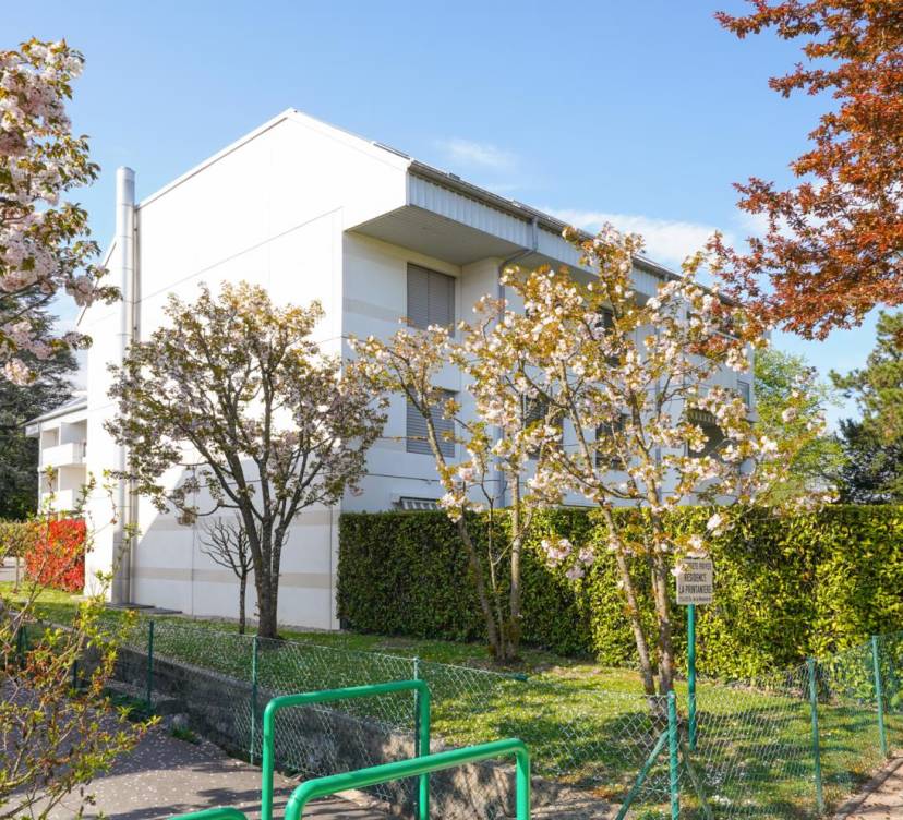 Appartement de 5 pièces en rez de jardin avec sous-sol aménagé