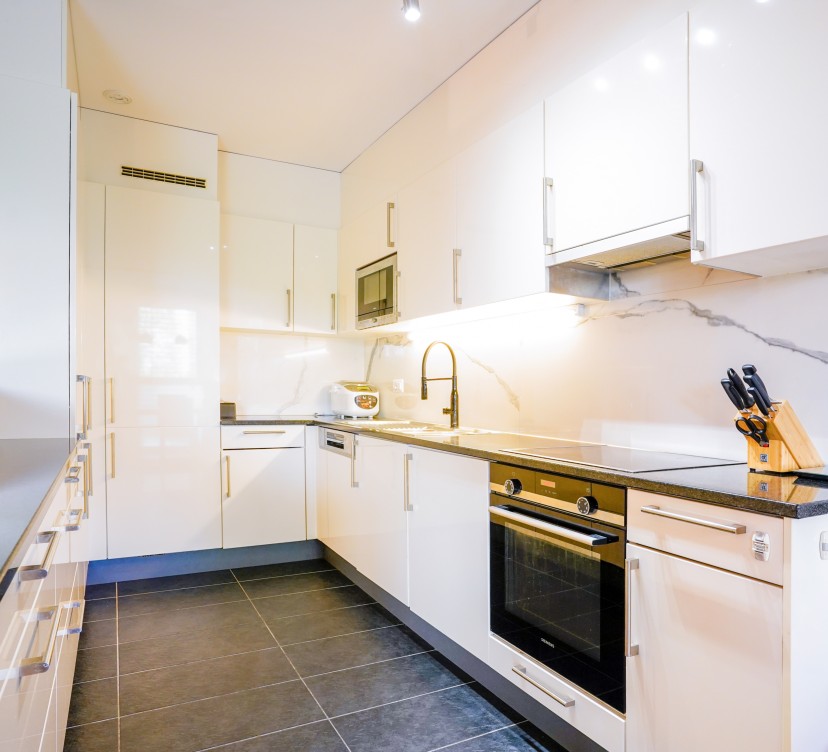 Appartement de 5 pièces au 2ème étage, avec ascenseur