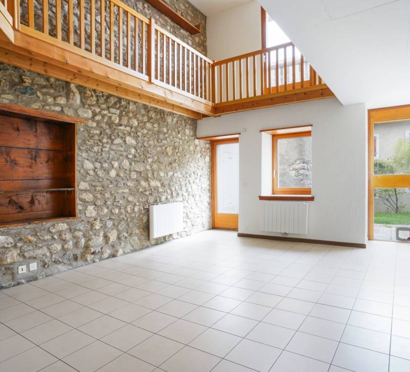 À LOUER - Charmant quadruplex de 4 pièces, 140 m² 