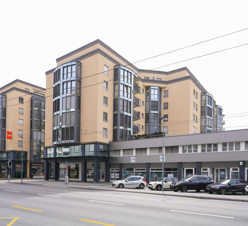 A LOUER, appartement de 3.5 pièces au 5ème étage