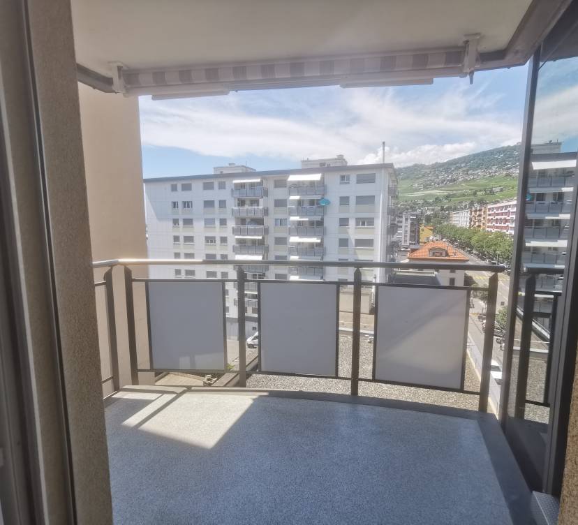 A LOUER, appartement de 3.5 pièces au 5ème étage